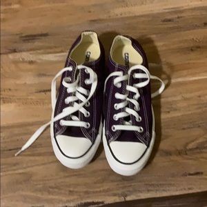 dark purple low top converse